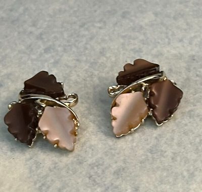 #ad Gorgeous Vintage Brown Milk Glass Leaf Clip Earrings $19.00