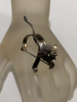 #ad LOVELY VINTAGE 3D ARTICULATED CAT BROOCH PIN $22.50