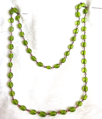 #ad PRETTY VINTAGE NECKLACE LEAF GREEN GLASS BEADS MOTHER NATURE amp; FAIRY ETHEREAL GBP 10.00