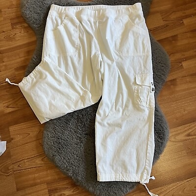 #ad Zenergy By Chicos White Size 2 US 12 Cargo Pull On Ripstop Cotton Capri Pants $20.00