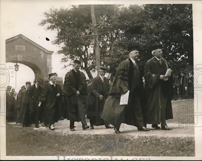 #ad 1932 Press Photo Mrs Herbert Hoover marching w other notables who will receive $19.99
