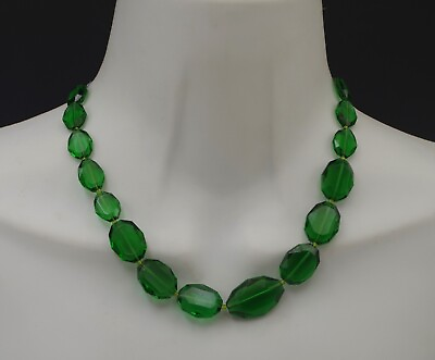 #ad ANTIQUE CZECHOSLOVAKIA GREEN FACETED CABOCHONS GLASS CRYSTAL GRADUATED NECKLACE $41.85