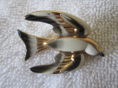 #ad Vintage Coro Gold Tone Enamel Flying Swallow Bird Brooch Unsigned $19.99
