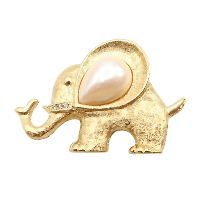 #ad Vintage RICHELIEU Elephant Figural Brooch Gold Tone w Teardrop Faux Pearl Ear $22.99