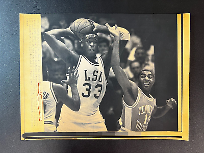 #ad 1989 LSU Shaquille O#x27;Neal Vs Tennessee Ron Taylor Type 3 8x11 Original Photo $25.00