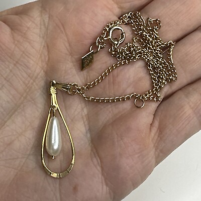 #ad VTG Sarah Cov Necklace Pendant Teardrop Pearl Charm Dangle Drop Gold Tone Chain $12.34