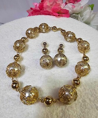 #ad Vtg goldtone Necklace w large faux pearl necklace amp; earrings set flower design $64.99