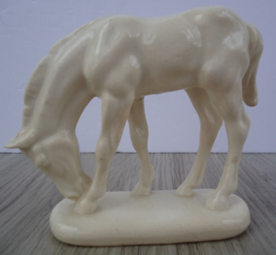 #ad VTG Ceramic Horse Figurine White Standing Detailed Made in Japan 3 58 in Rodeo $22.50
