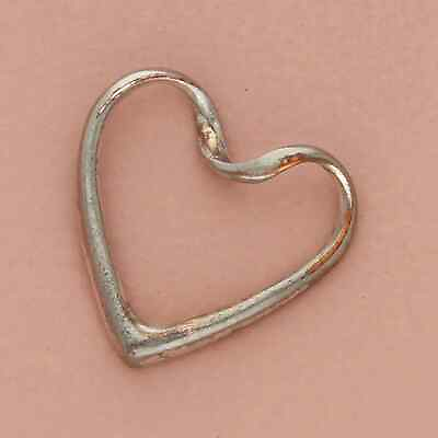 #ad silver plated dainty heart pendant $14.40
