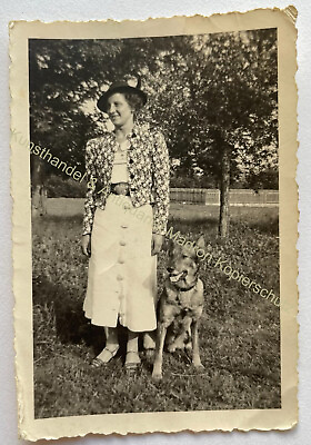 #ad orig. Foto um 1940 Dame Frau Hund Schäferhund Tier EUR 12.00