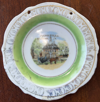 #ad Williamsburg Va mini collector plate with Hanging holes Occupied Japan gc $7.48