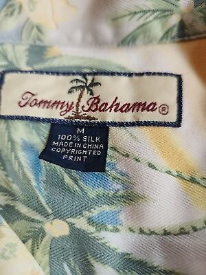 #ad Tommy Bahama Mens 100% Silk Button Down Hawaiian shirt Size Medium $18.00