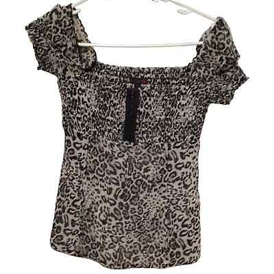 #ad G by Guess Black Gray Leopard Print Off the Shoulder Top Size: Small $7.00