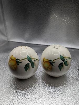 #ad VINTAGE BEAUTIFUL ROUND YELLOW ROSE SALT AND PEPPER SHAKERS $14.99