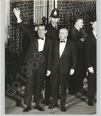 #ad RICHARD NIXON amp; HAROLD WILSON In Tuxedos In LONDON Politicians 1970s Press Photo $24.50