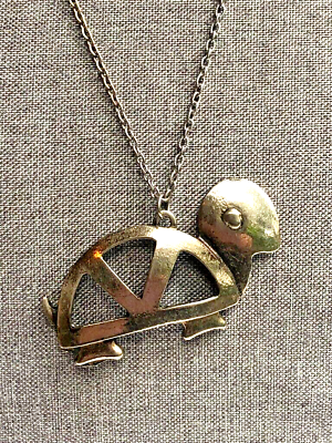 #ad Vtg Turtle Pendant on Chain Silver Pewter Look Mid Century 1960s 70s Mod Groovy $14.50