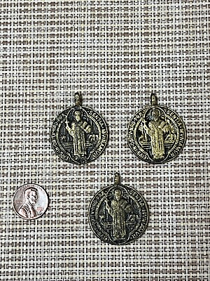 #ad SET OF 3 PIECES OF AMULET MEDAL $60.00