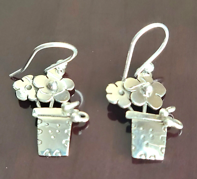 #ad Erick#x27;s Sterling Silver Flowers on Planter Earrings Taxco.925 $38.00