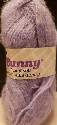 #ad Reynolds Bunny Yarn 40gr. Color 828 $4.50