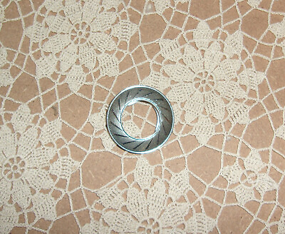 #ad Vintage Textured Geometric Design Silver Tone Lieba USA Round Scarf Ring Clip $12.99