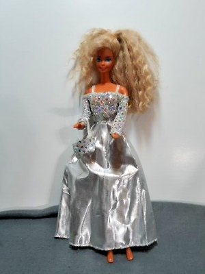 #ad Barbie RARE Fashion Avenue Dazzle #25755 Silver Screen Star **no shoes** W Doll $29.99