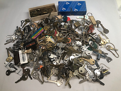 #ad Vintage Key Lot 8 Pounds Door Cabinet Machine Keychains Yale Blanks Assorted $35.00