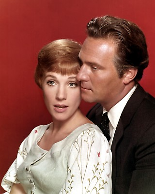 #ad JULIE ANDREWS amp; CHRISTOPHER PLUMMER IN quot;THE SOUND OF MUSICquot; 8X10 PHOTO CC402 $8.87