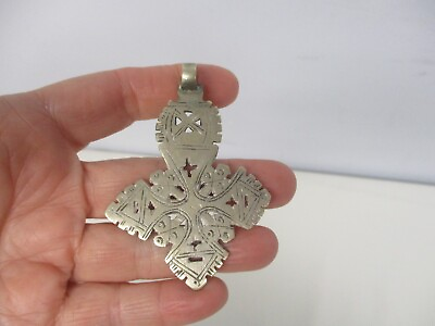 #ad VINTAGE SILVER PIERCED RELIGIOUS MIDDLE EASTERN CROSS PENDANT $22.50