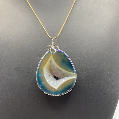 #ad Blue Geode Quartz Pendant And Necklace Preowned $24.00