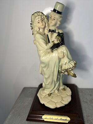 #ad L#x27; Arte Nel Mondo Couple Vintage Figurine Collectable. AU $155.00