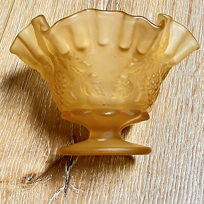 #ad Vintage Westmoreland Butterscotch Yellow Color Ruffled Grape Pattern Footed Dish $14.99