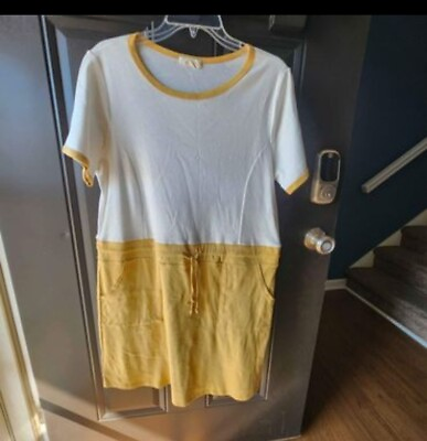 #ad Betsy#x27;s Boutique Shop Dress L Short Sleeves Round Neck Yellow White Relaxed Fit $16.99