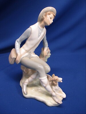 #ad LLADRO FIGURINE RECLING YOUNG MAN WITH HAPPY DOG 7.75quot;H X 6quot;L OLDER MARK $69.99