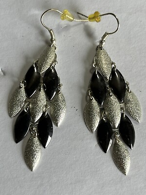 #ad Fashionable Dangle Drop Black And Silver Earrings $9.99