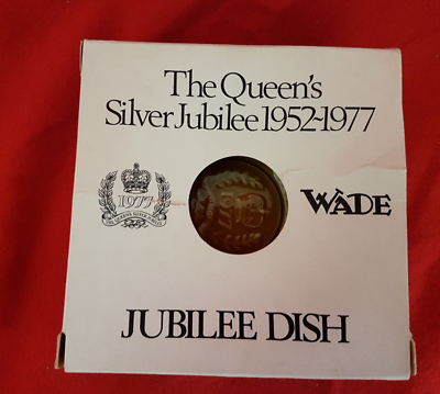 #ad Wade Jubilee Dish Brown 1977 Elizabeth II Silver Jubilee Commem. Dish Orig.Box C $27.99
