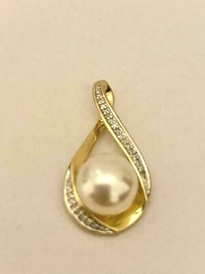 #ad SALE Drop Swirl Cultured FWP Pearl and Diamond Pendant in 14k Yellow Gold $320.00