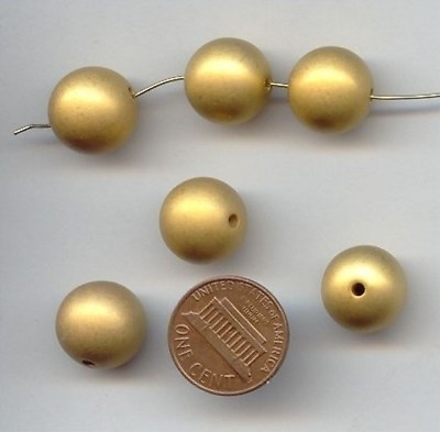 #ad 12 VINTAGE BRASS COATED ACRYLIC 12mm. ROUND SMOOTH BEADS B184 $1.49