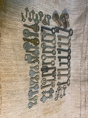 #ad Antique vintage old set lot collection metallic keys 64 pcs $45.75