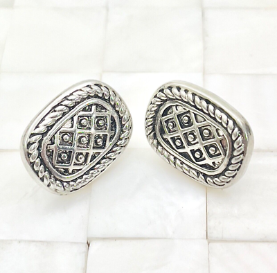 #ad Textured Rounded Rectangle Screwback Earrings Silver Tone Vintage Strand #0027 $11.99