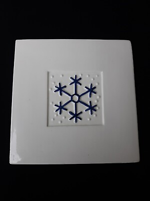 #ad Versatile Italian Trivet Tile White Blue Snowflake Hanging Tabletop Trivet 8x8 $14.99