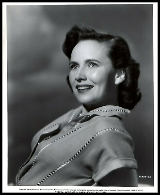 #ad Hollywood Beauty TERESA WRIGHT STYLISH POSE 1950 ORIGINAL Paramount Photo 533 $26.99