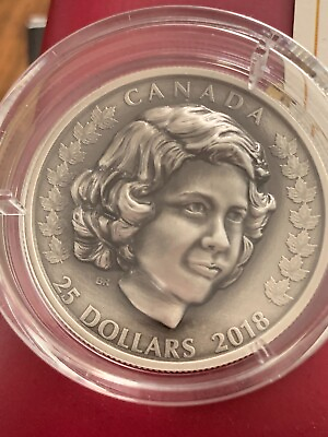 #ad CANADA HER MAJESTY QUEEN ELISABETH YOUNG PRINCESS SILVER C $132.00