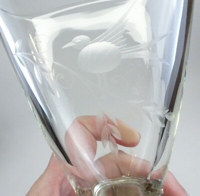 #ad Bird Resting on Branch Crystal Fan Vase Polished Pontif Elegant Glass No Seams $24.95