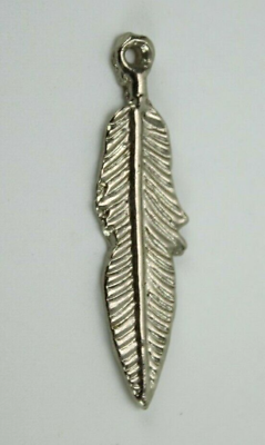 #ad Vintage Necklace Pendant Metal Feather 1.5quot; X .5quot; Silver Colored $11.20