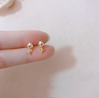 #ad 14k Gold Plated Flower White Pearl Stud Earrings $9.99