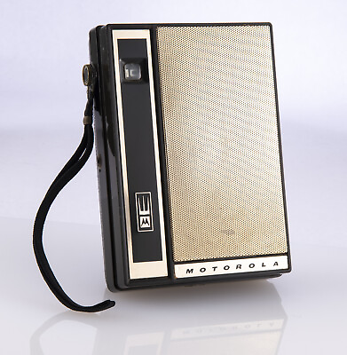 #ad Vintage Motorola X38EG Transistor Radio USA For Repair 1960’s $49.50