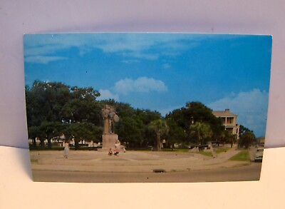 #ad Postcard Confederate Memorial White Point Garden Charleston S.C. B 10 $4.79