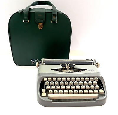 #ad Vintage 1958 ROYAL ROYALITE Typewriter with Case 2 Tone Gray WORKS $218.49