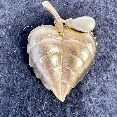 #ad Vintage Brooch AVON Perfume Locket Leaf Faux Pearl Gold Tone $12.95