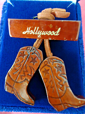 #ad 1930S quot;HOLLYWOODquot; PIN WOODEN WITH TWO COWBOY BOOTS DANGLES LEATHER C CLAMP $33.33